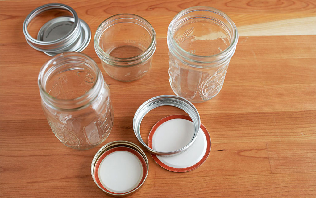 Glass Jar Cleaning